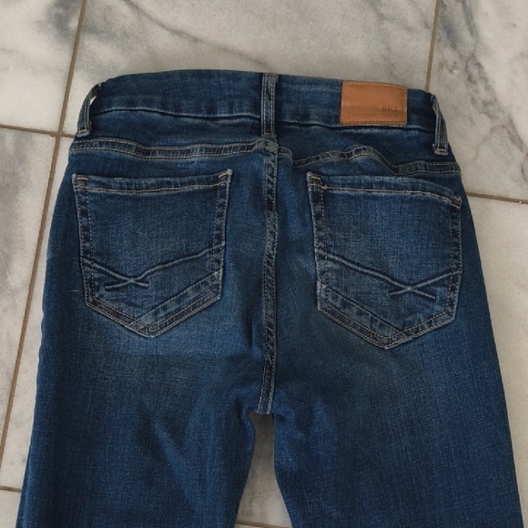 BKE Andi Slim Fit, Mid-Rise Flare Jeans, Size 24x32 - Picture 3 of 5